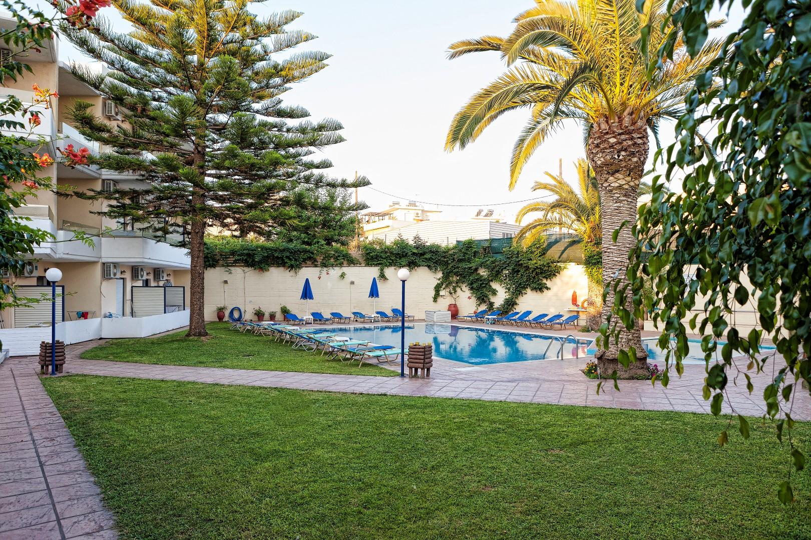 Cretan Sun Aparthotel Adelianos Kampos Exterior photo