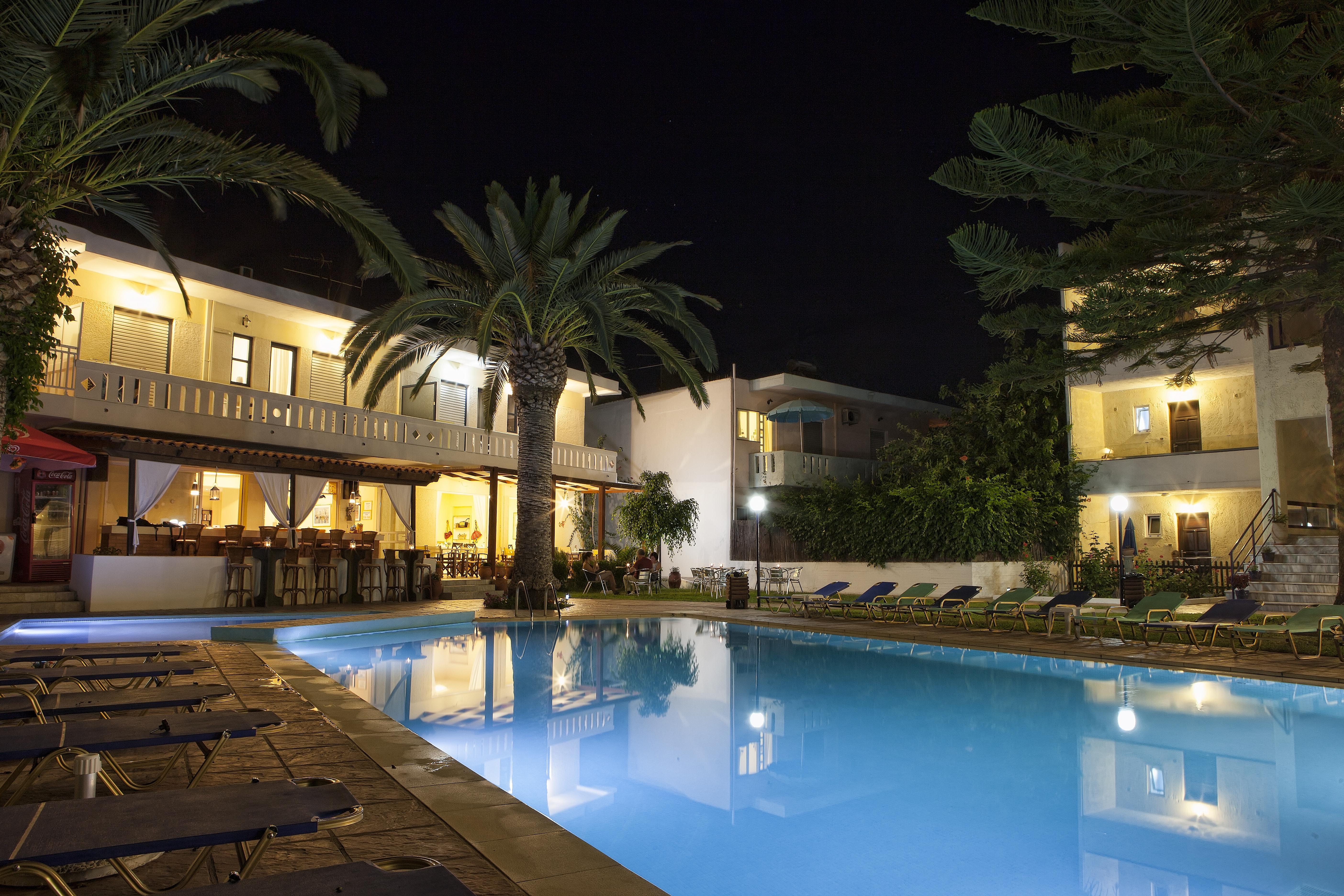 Cretan Sun Aparthotel Adelianos Kampos Exterior photo
